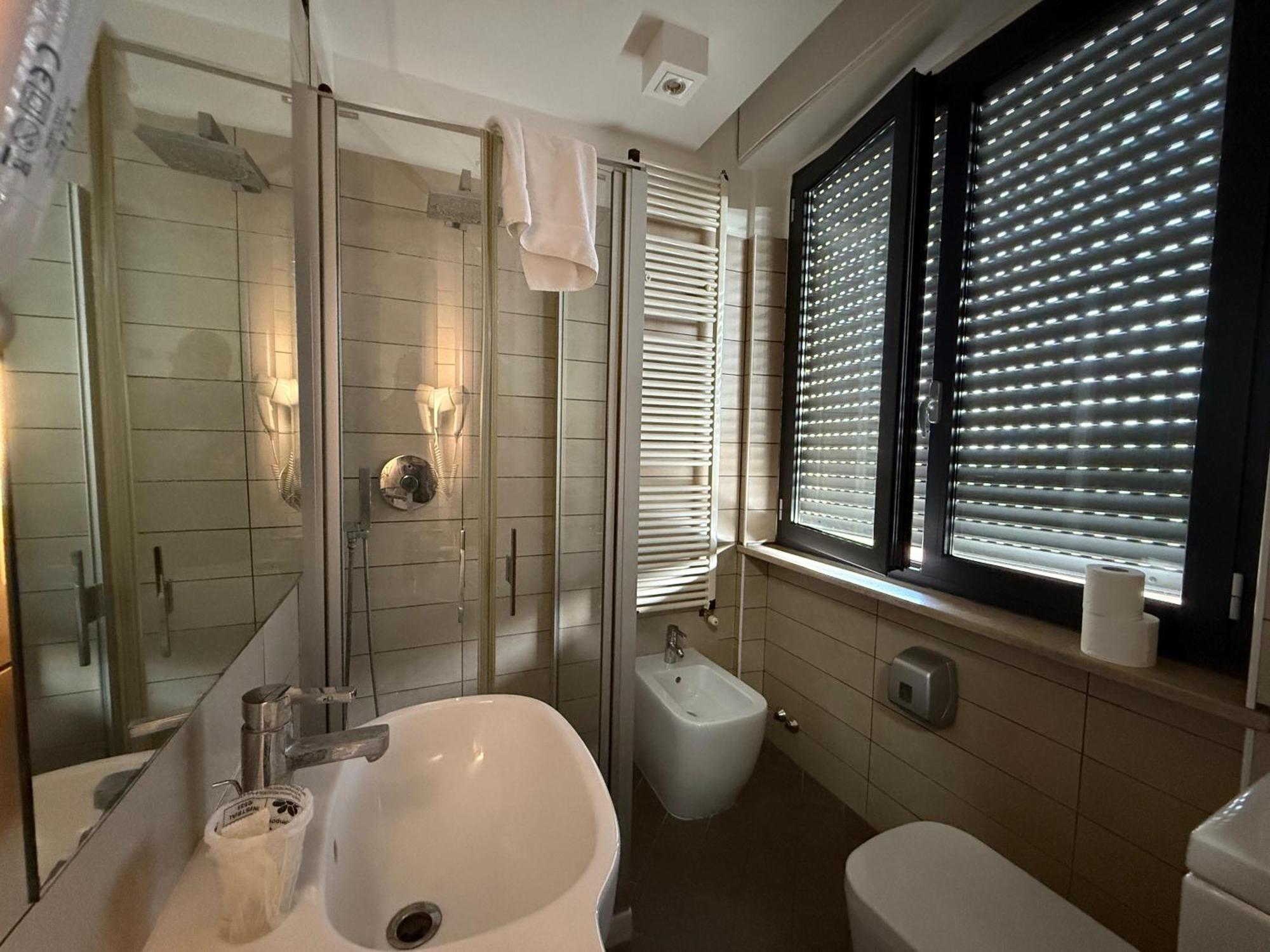La Gritta Srl Hotel Castel San Giovanni  Exterior photo