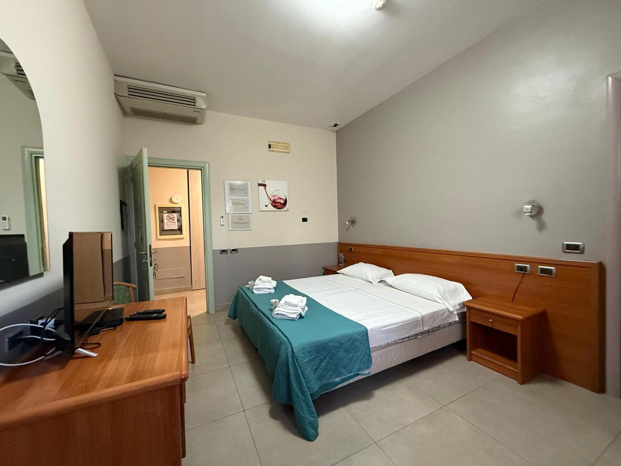 La Gritta Srl Hotel Castel San Giovanni  Exterior photo