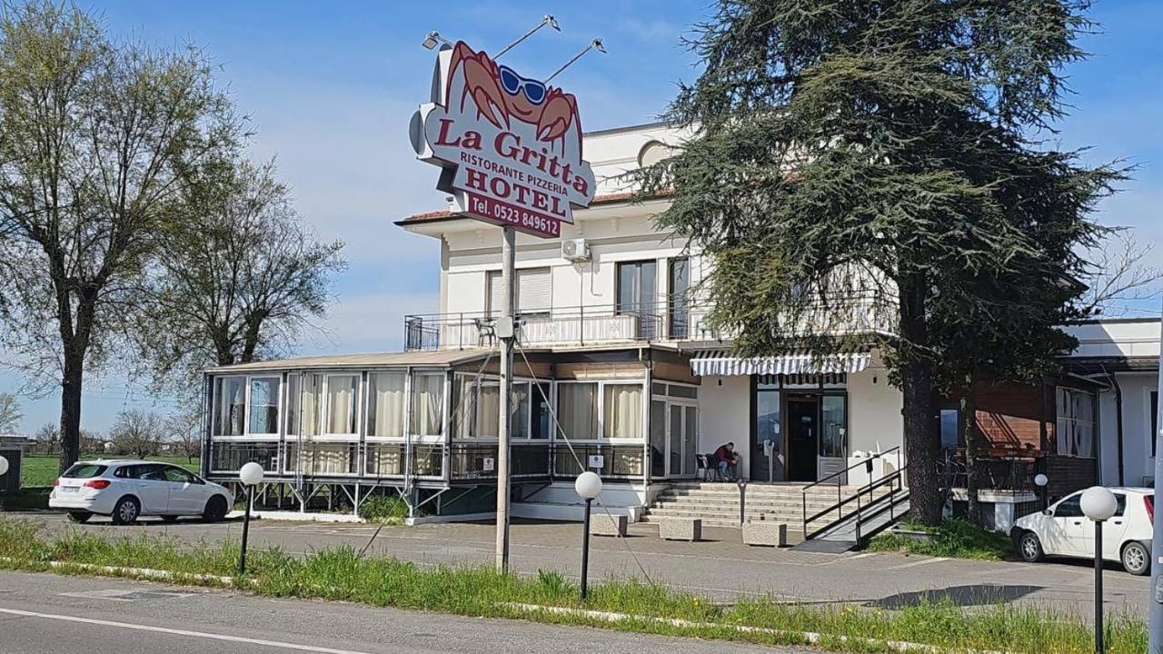 La Gritta Srl Hotel Castel San Giovanni  Exterior photo